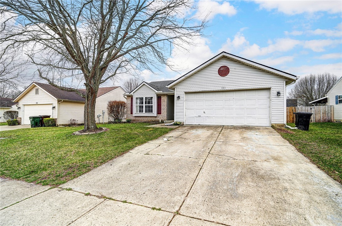 551 Sherman Drive, Franklin, Ohio image 3