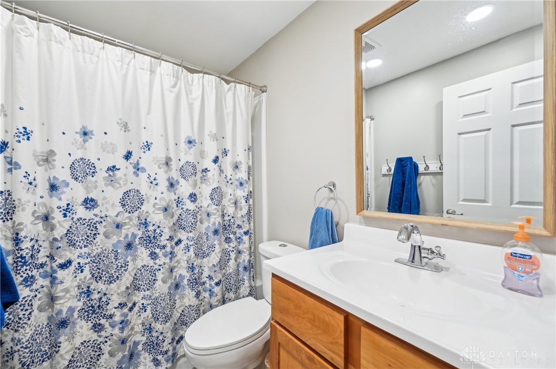 2403 Gerard Court, Fairborn, Ohio image 25