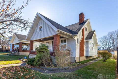 Photo of 307 Watervliet Avenue, Dayton, OH 45420 (MLS # 947902)