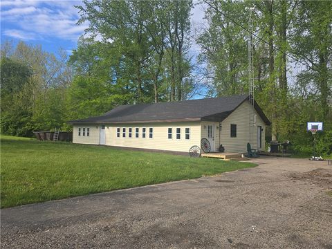 Photo of 4467 Eaton Gettysburg Road, Eaton, OH 45320 (MLS # 958554)