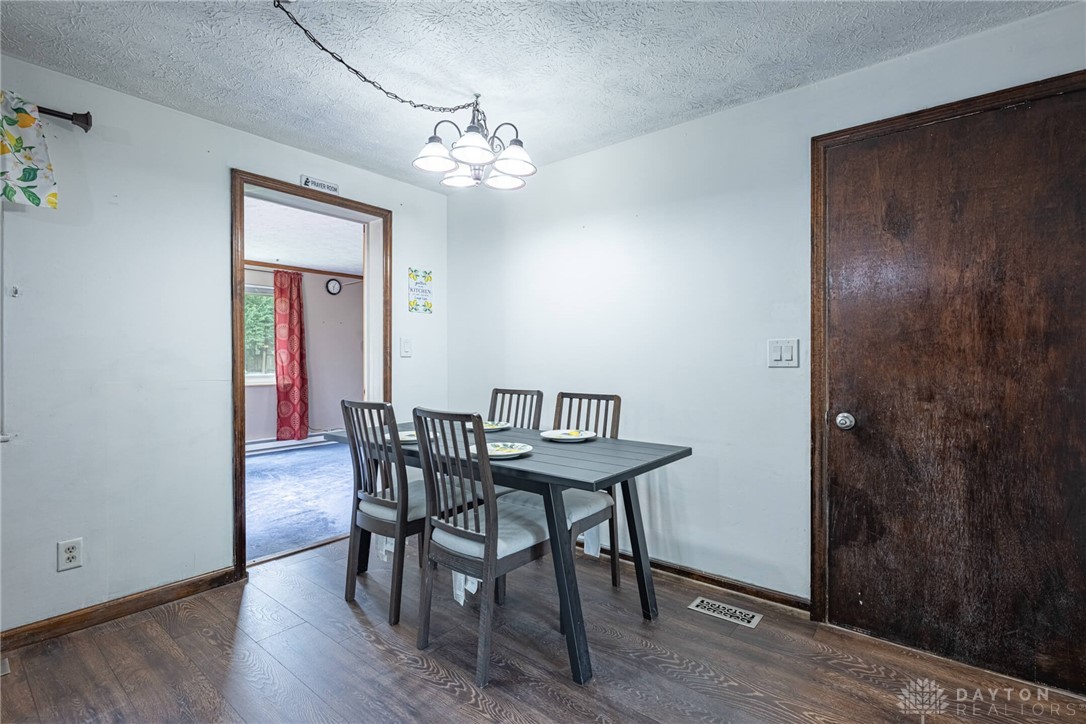 250 Grantwood Drive, Dayton, Ohio image 7