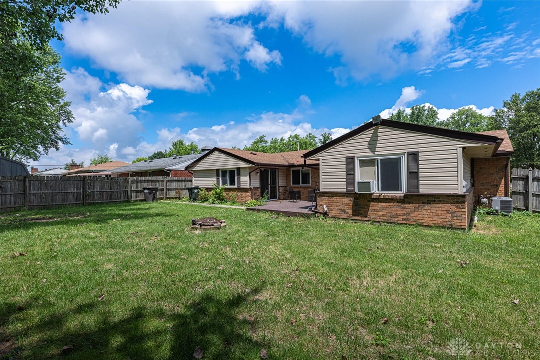 250 Grantwood Drive, Dayton, Ohio image 28