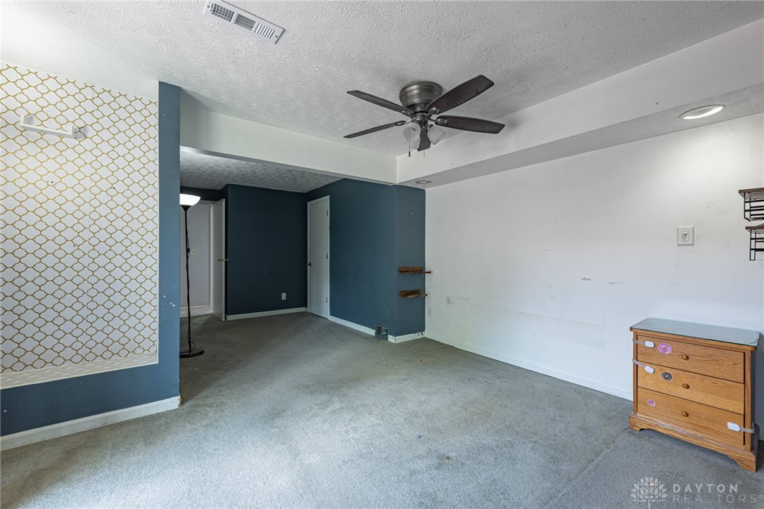250 Grantwood Drive, Dayton, Ohio image 12