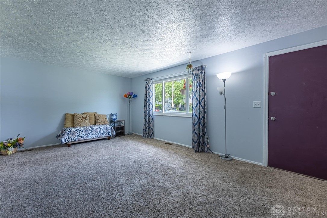 250 Grantwood Drive, Dayton, Ohio image 3