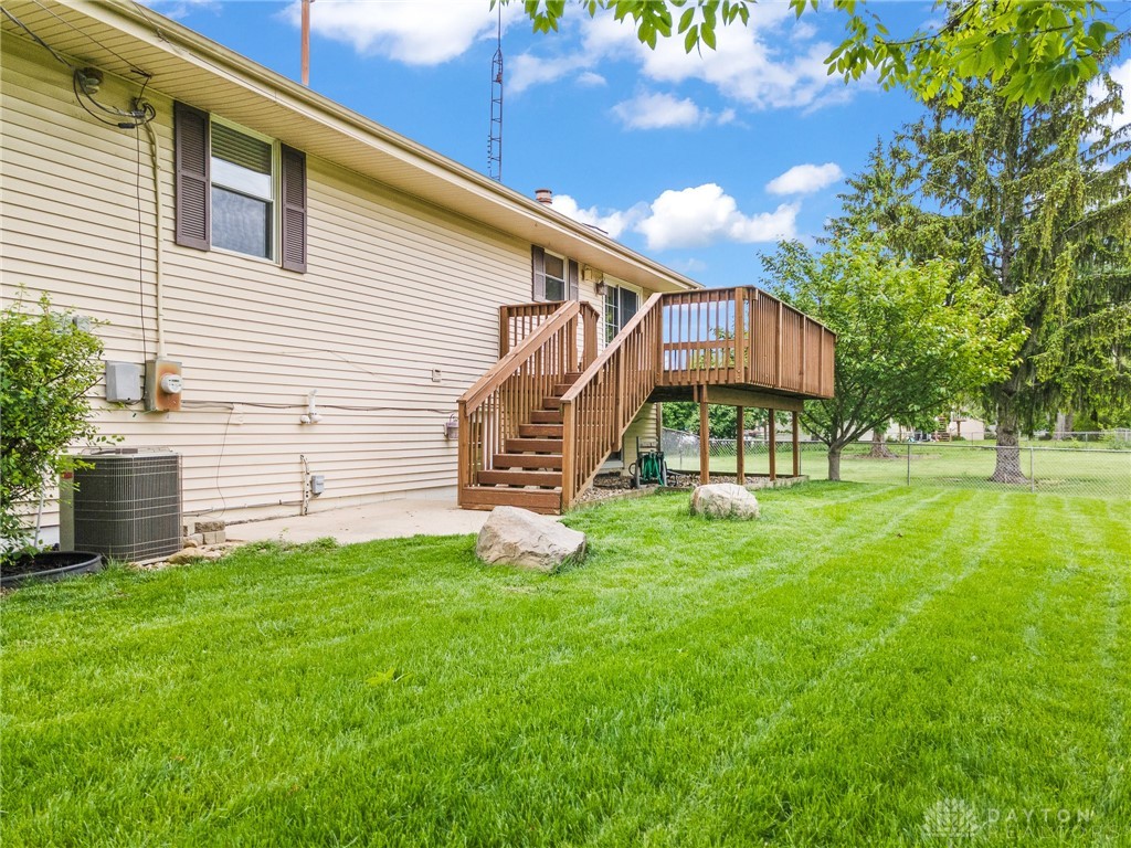 817 Dartmouth Road, Troy, Ohio image 9