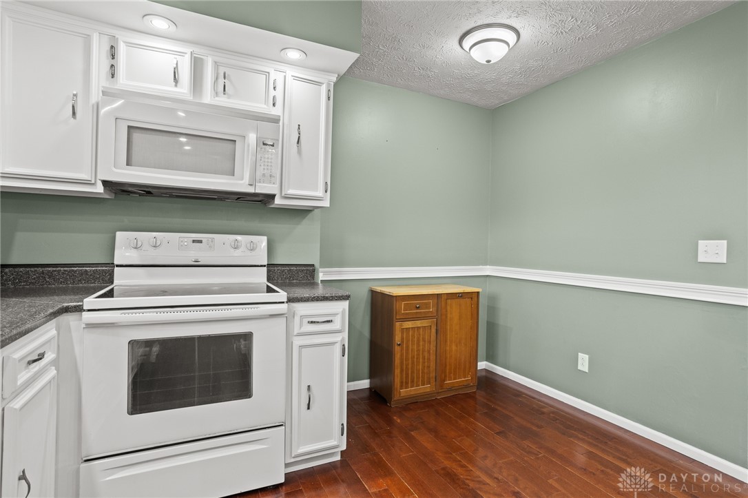 817 Dartmouth Road, Troy, Ohio image 33