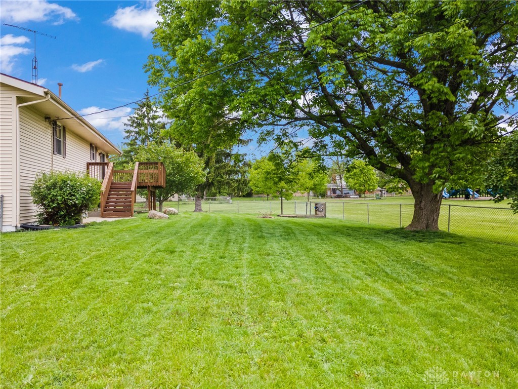 817 Dartmouth Road, Troy, Ohio image 8