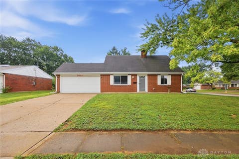 Homes For Sale - 2013 Connecticut Drive<br/> Xenia, OH 45385