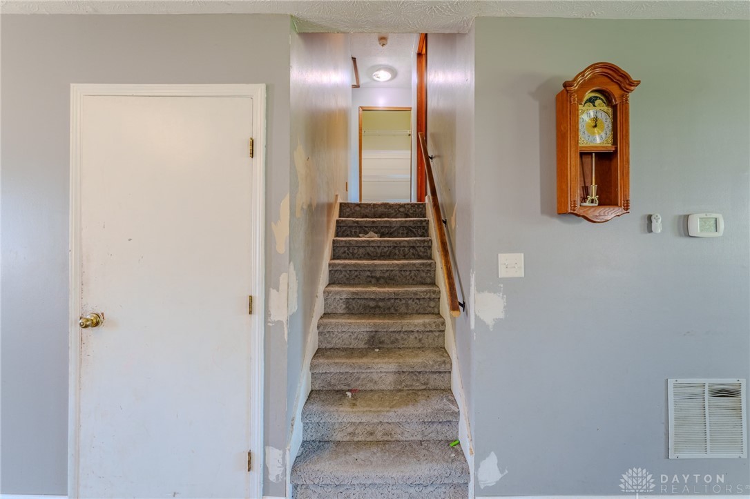7221 Showplace Drive, Dayton, Ohio image 28