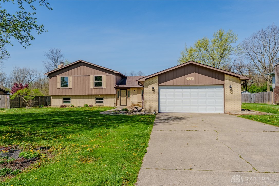 7221 Showplace Drive, Dayton, Ohio image 3
