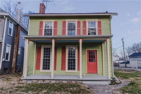 Photo of 705 S Main Street, Franklin, OH 45005 (MLS # 953618)