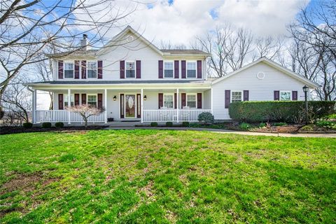 Homes For Sale - 1514 View Point Drive<br/> Beavercreek, OH 45434