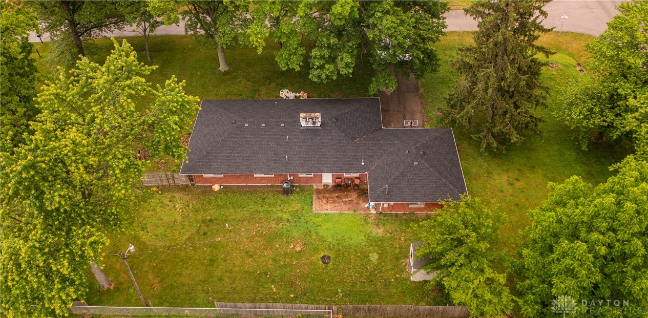35 Vinewood Court, Clayton, Ohio image 44