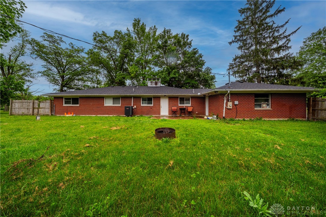 35 Vinewood Court, Clayton, Ohio image 33