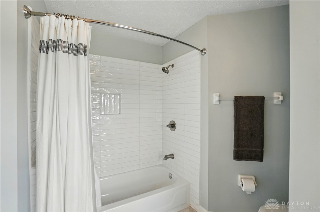 3843 Callaway Court, Bellbrook, Ohio image 36