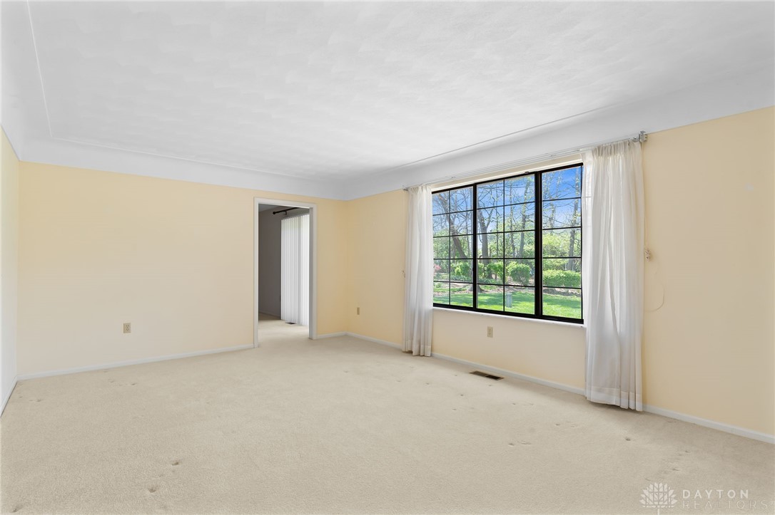 63 Beacon Hill Drive, Dayton, Ohio image 11
