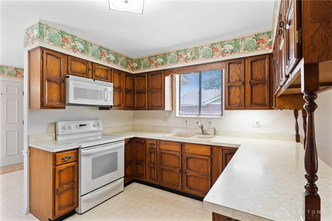 63 Beacon Hill Drive, Dayton, Ohio image 19