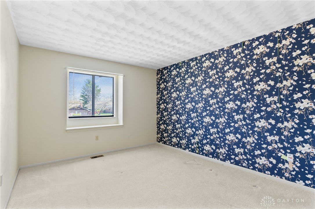63 Beacon Hill Drive, Dayton, Ohio image 33