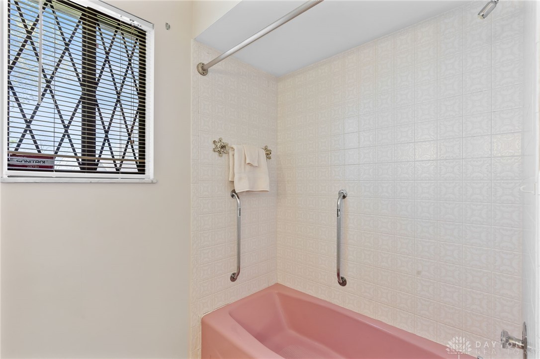 63 Beacon Hill Drive, Dayton, Ohio image 31