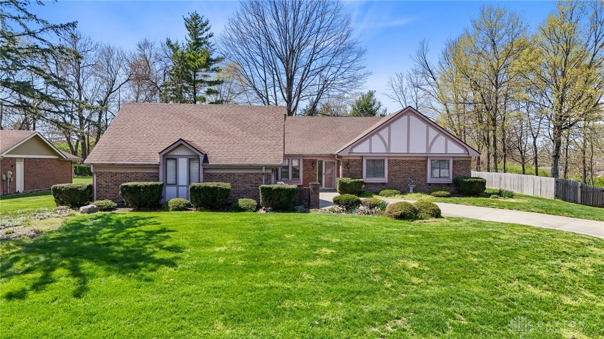 63 Beacon Hill Drive, Dayton, Ohio image 3