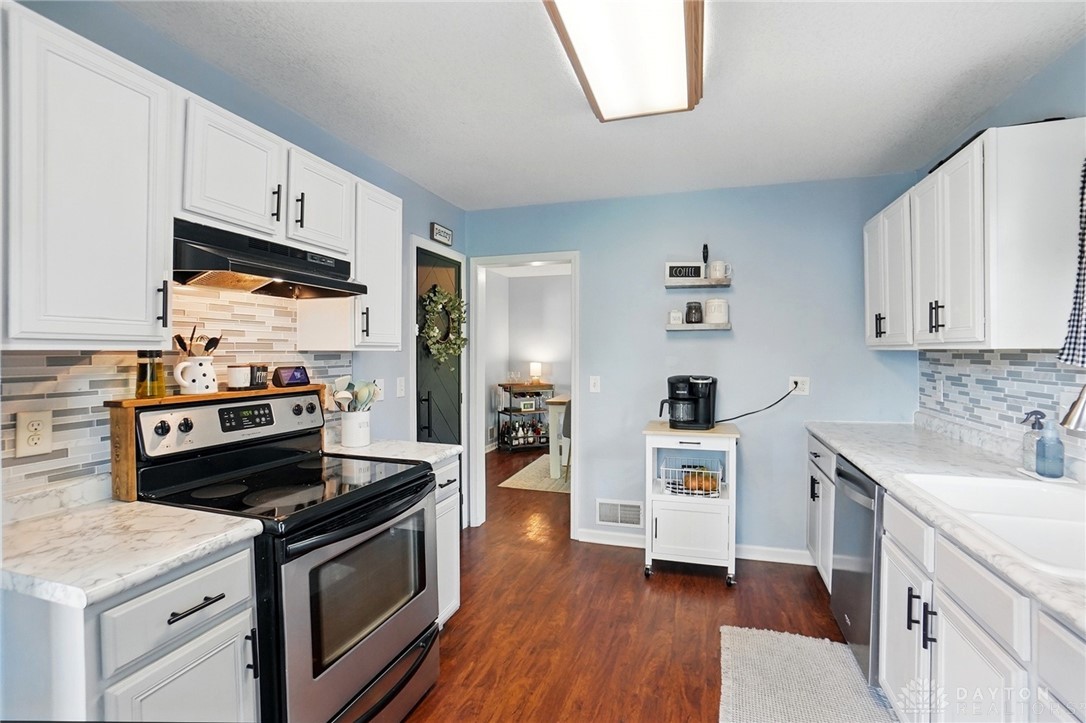 3858 Shadeland Avenue, Beavercreek, Ohio image 12