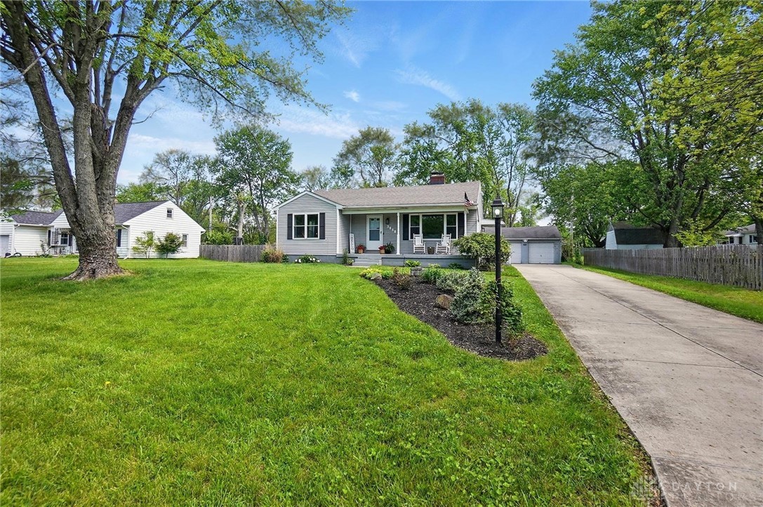 3858 Shadeland Avenue, Beavercreek, Ohio image 3