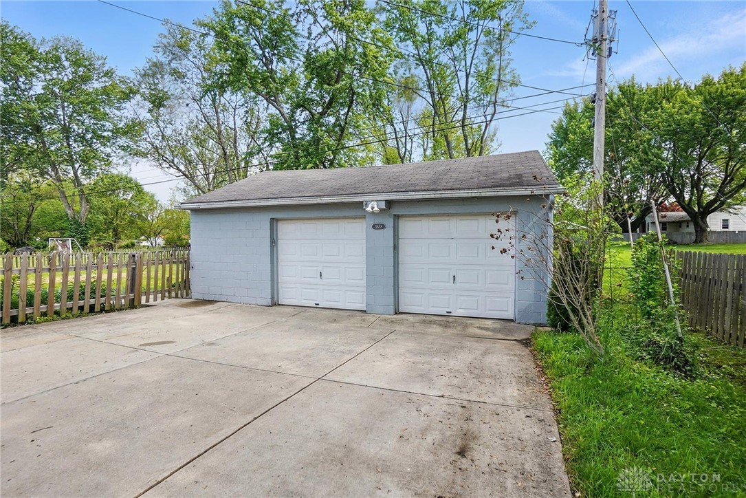 3858 Shadeland Avenue, Beavercreek, Ohio image 25