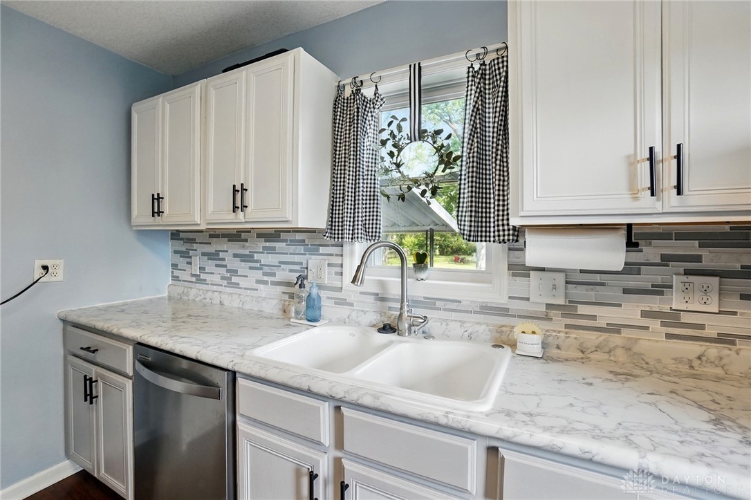 3858 Shadeland Avenue, Beavercreek, Ohio image 14