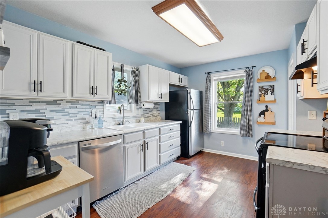 3858 Shadeland Avenue, Beavercreek, Ohio image 11