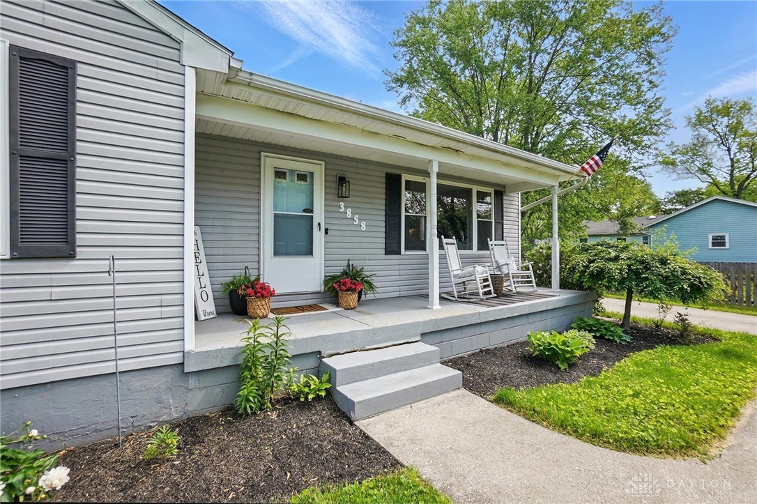3858 Shadeland Avenue, Beavercreek, Ohio image 4