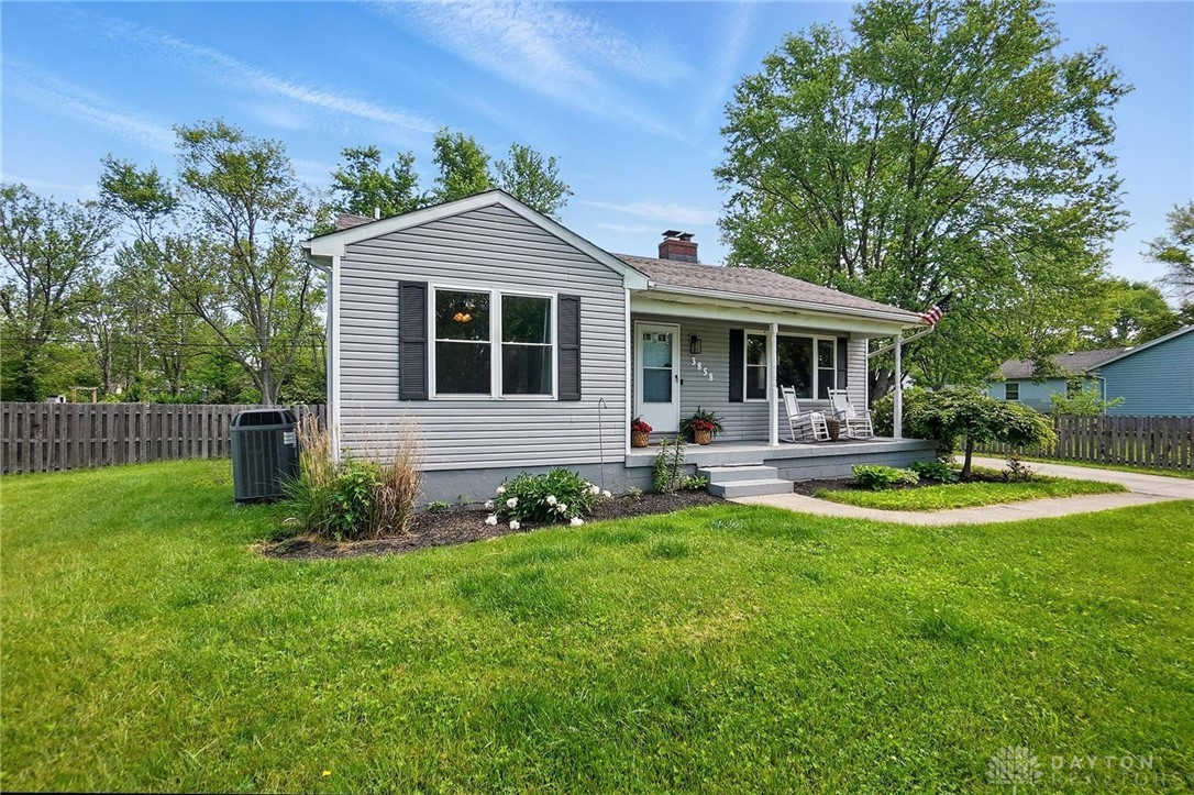 3858 Shadeland Avenue, Beavercreek, Ohio image 2