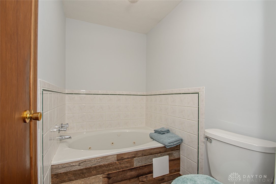 120 Valhalla Drive, Eaton, Ohio image 19
