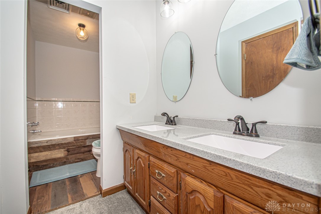 120 Valhalla Drive, Eaton, Ohio image 18