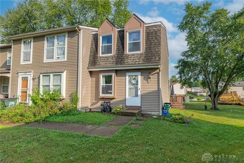 Photo of 6286 Pheasant Hill Road, Huber Heights, OH 45424 (MLS # 944630)