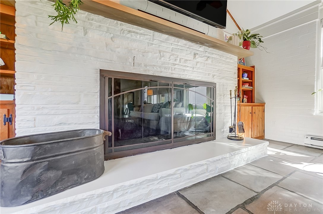 Kettering, Ohio 45429, United States, 5 Bedrooms Bedrooms, ,4 BathroomsBathrooms,Residential,Pending,105940