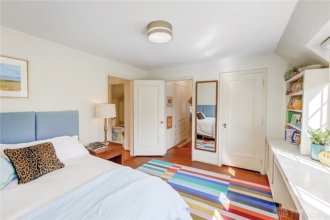 Kettering, Ohio 45429, United States, 5 Bedrooms Bedrooms, ,4 BathroomsBathrooms,Residential,Pending,105940