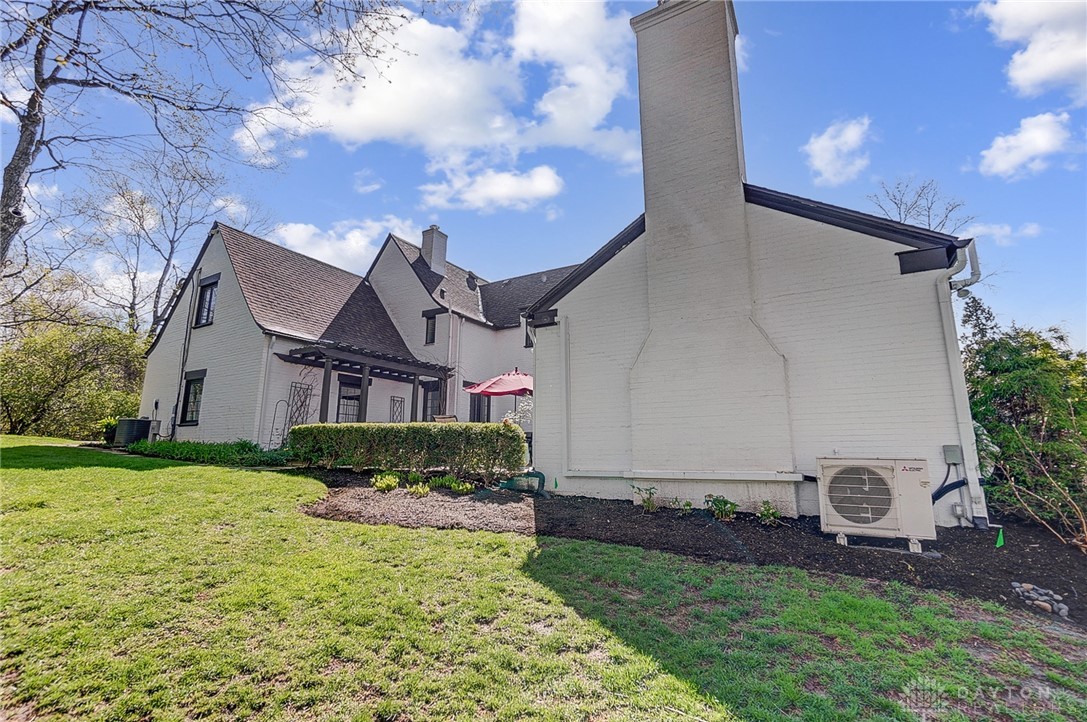 Kettering, Ohio 45429, United States, 5 Bedrooms Bedrooms, ,4 BathroomsBathrooms,Residential,Pending,105940