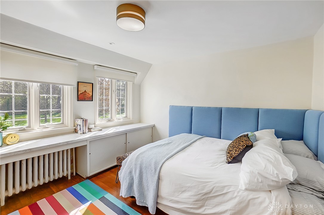 Kettering, Ohio 45429, United States, 5 Bedrooms Bedrooms, ,4 BathroomsBathrooms,Residential,Pending,105940