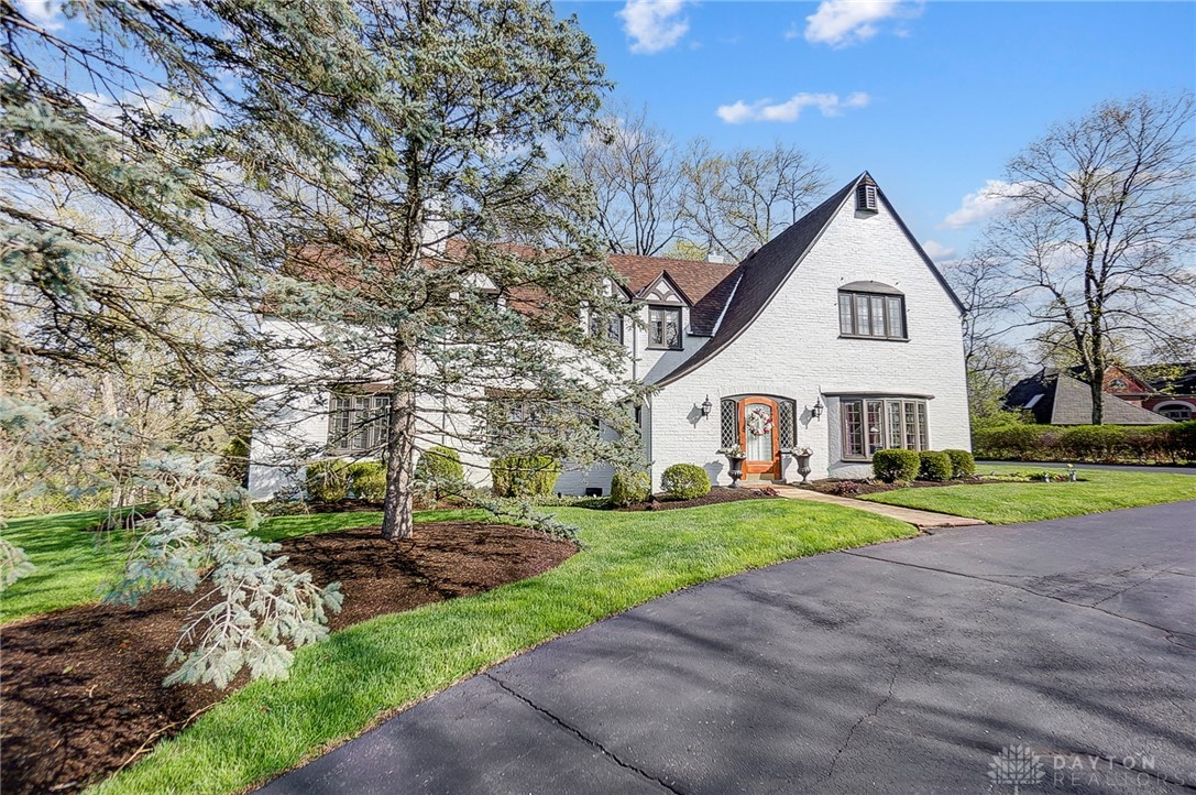 Kettering, Ohio 45429, United States, 5 Bedrooms Bedrooms, ,4 BathroomsBathrooms,Residential,Pending,105940