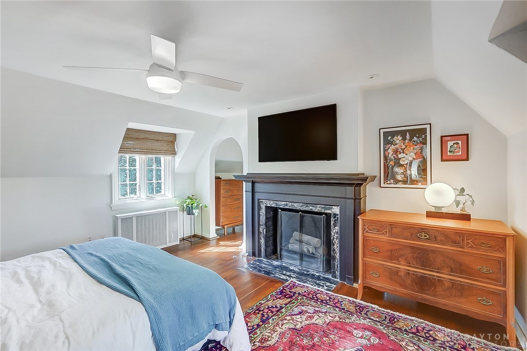 Kettering, Ohio 45429, United States, 5 Bedrooms Bedrooms, ,4 BathroomsBathrooms,Residential,Pending,105940