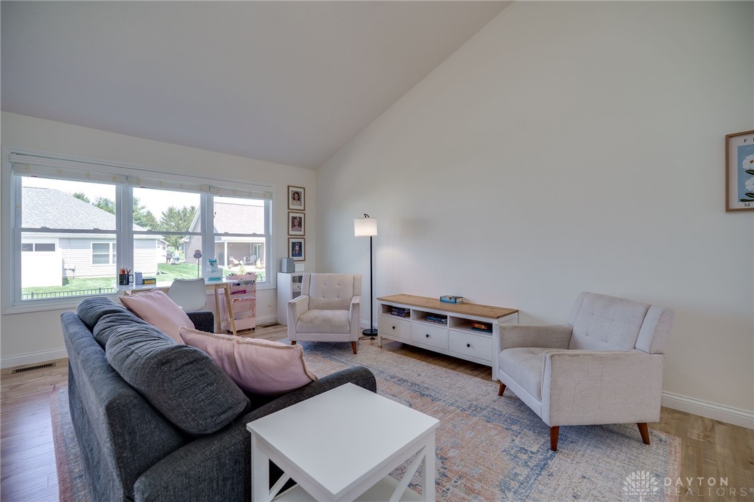 2755 Douglas Drive, Troy, Ohio image 6