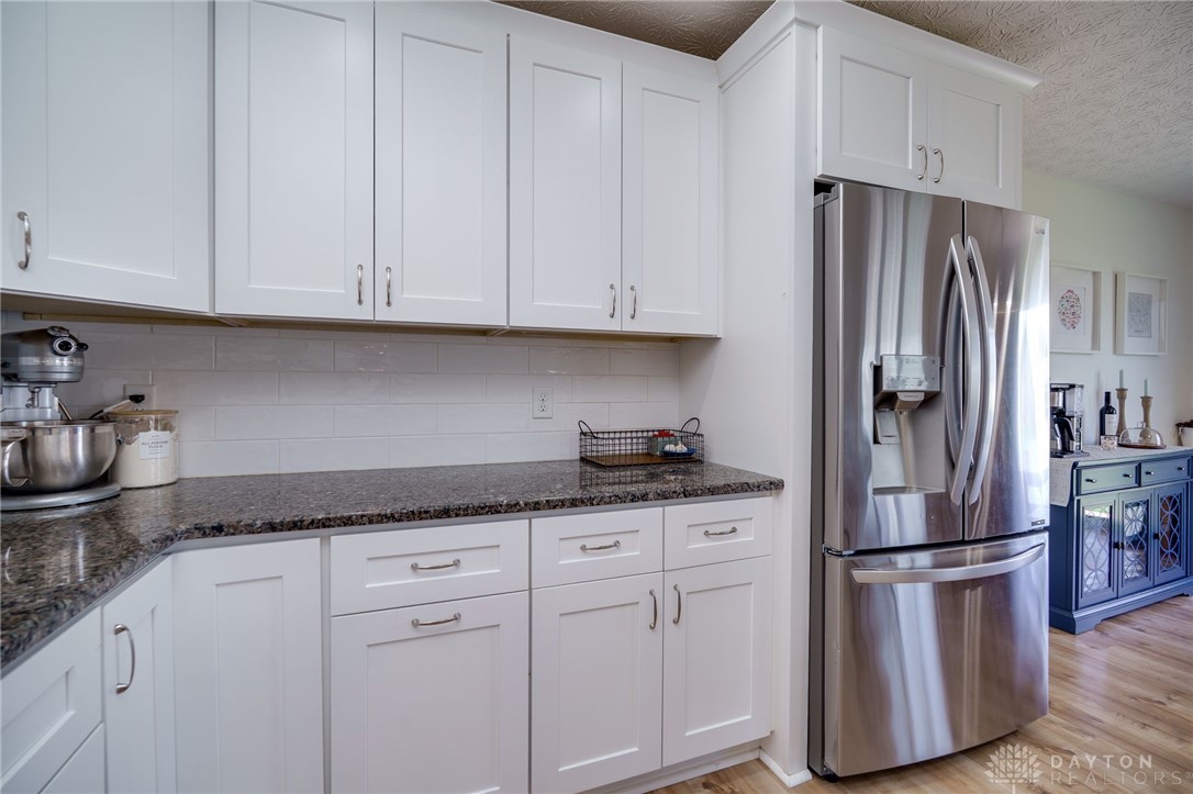 2755 Douglas Drive, Troy, Ohio image 13