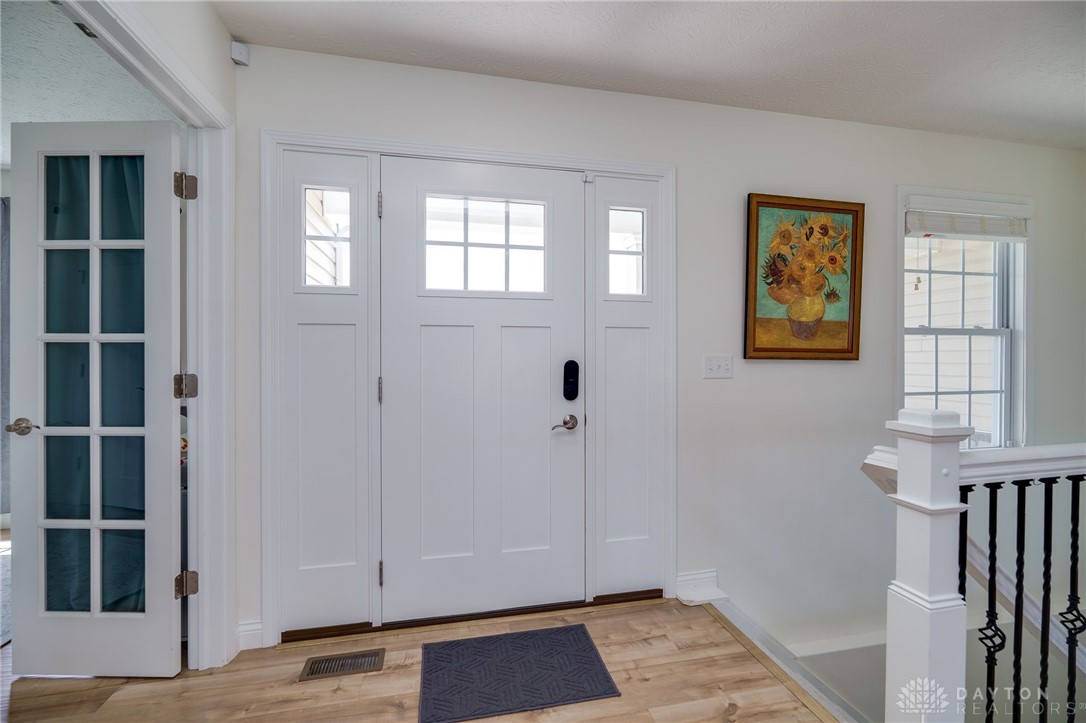 2755 Douglas Drive, Troy, Ohio image 3