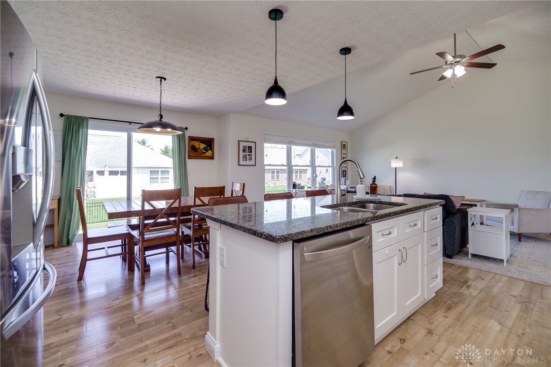 2755 Douglas Drive, Troy, Ohio image 14