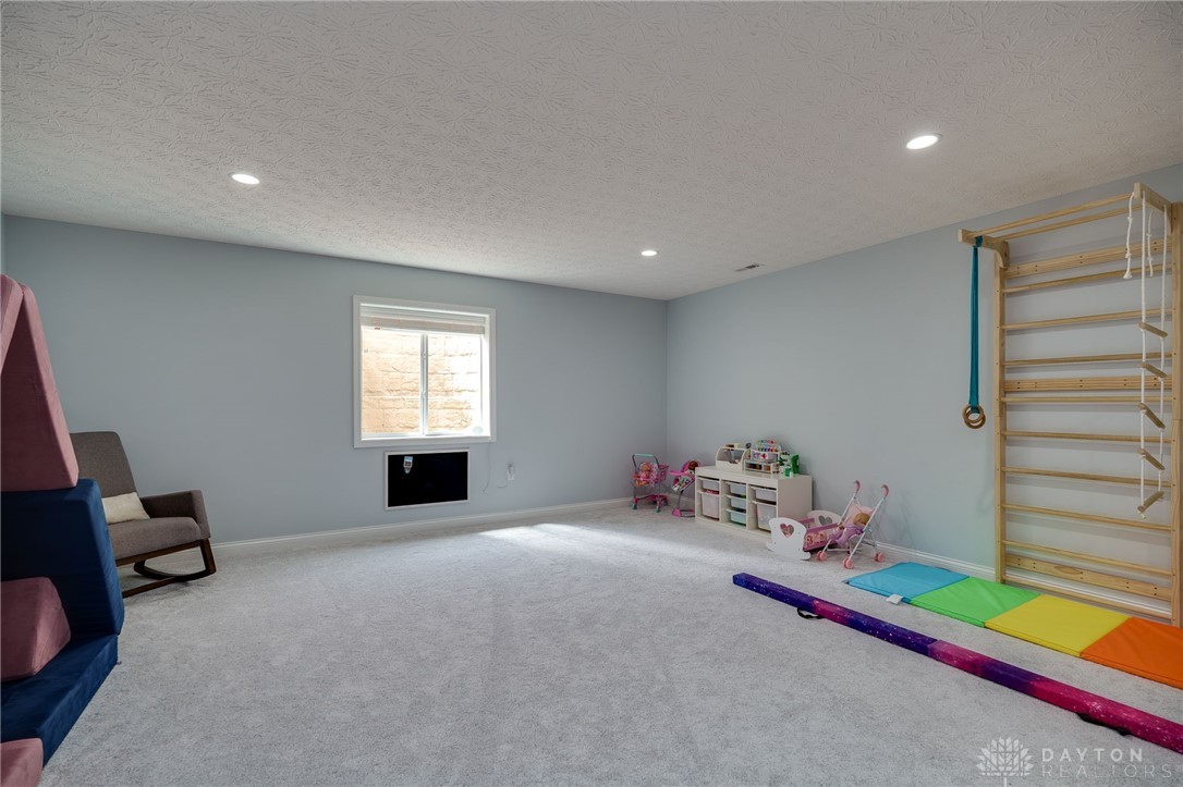 2755 Douglas Drive, Troy, Ohio image 29
