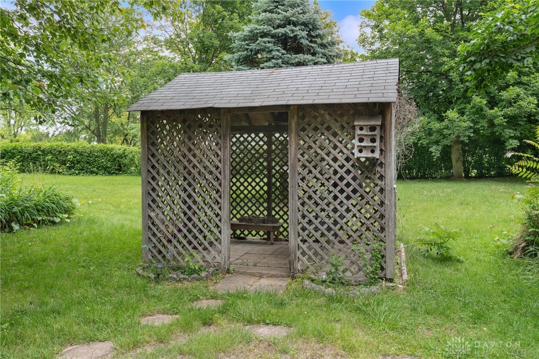 3901 Roslyn Avenue, Kettering, Ohio image 4