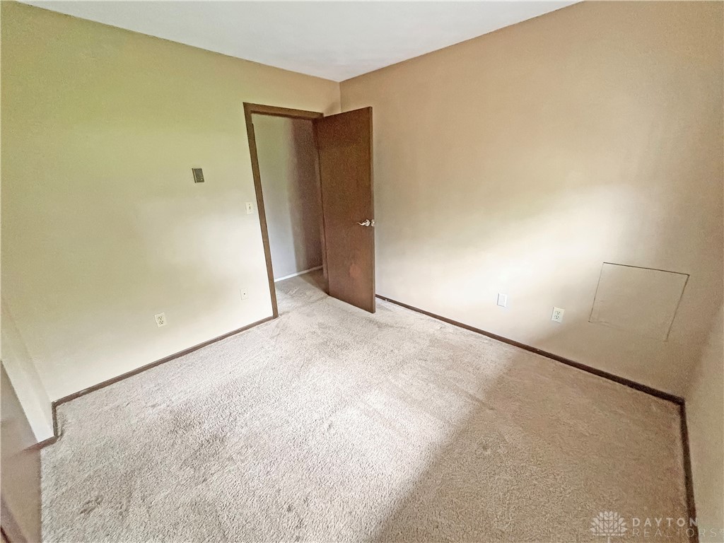 5400 Tamarack Trail, Greenville, Ohio image 14