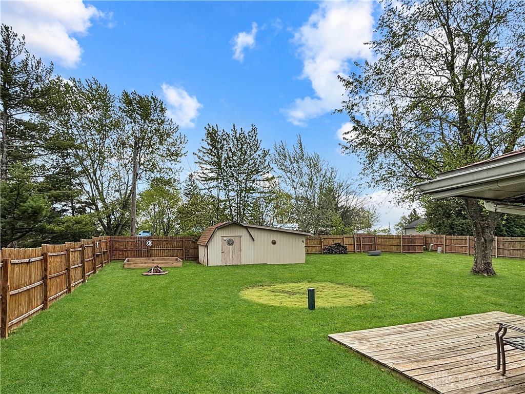 5400 Tamarack Trail, Greenville, Ohio image 19