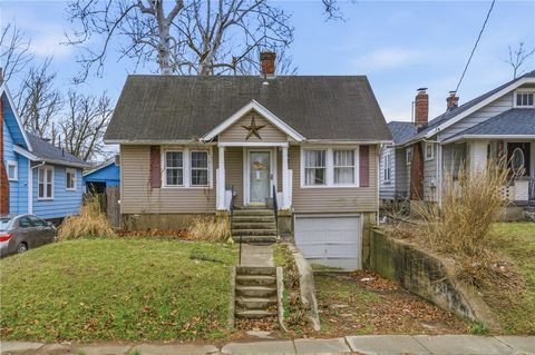 Photo of 134 Marlboro Place, Dayton, OH 45420 (MLS # 954060)