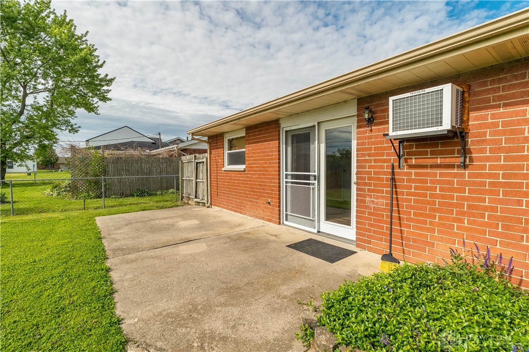 1015 Plymouth Avenue, Piqua, Ohio image 25